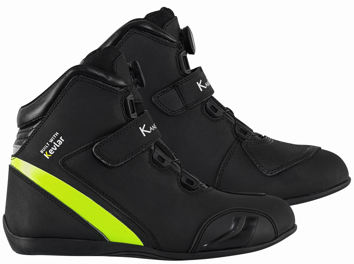 ZAPATILLAS DE MOTO IMPERMEABLES Y TRANSPIRABLES CON HOMOLOGACIÓN CE Y EPI ZAPATILLAS DE MOTO IMPERMEABLES Y TRANSPIRABLES CON HOMOLOGACIÓN CE Y EPI