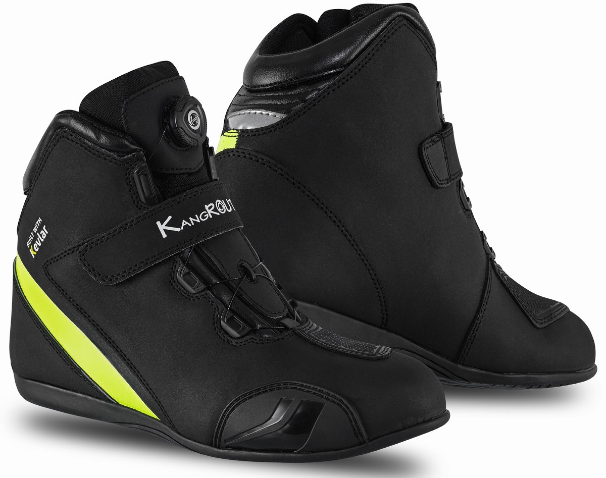 ZAPATILLAS DE MOTO IMPERMEABLES Y TRANSPIRABLES CON HOMOLOGACIÓN CE Y EPI ZAPATILLAS DE MOTO IMPERMEABLES Y TRANSPIRABLES CON HOMOLOGACIÓN CE Y EPI