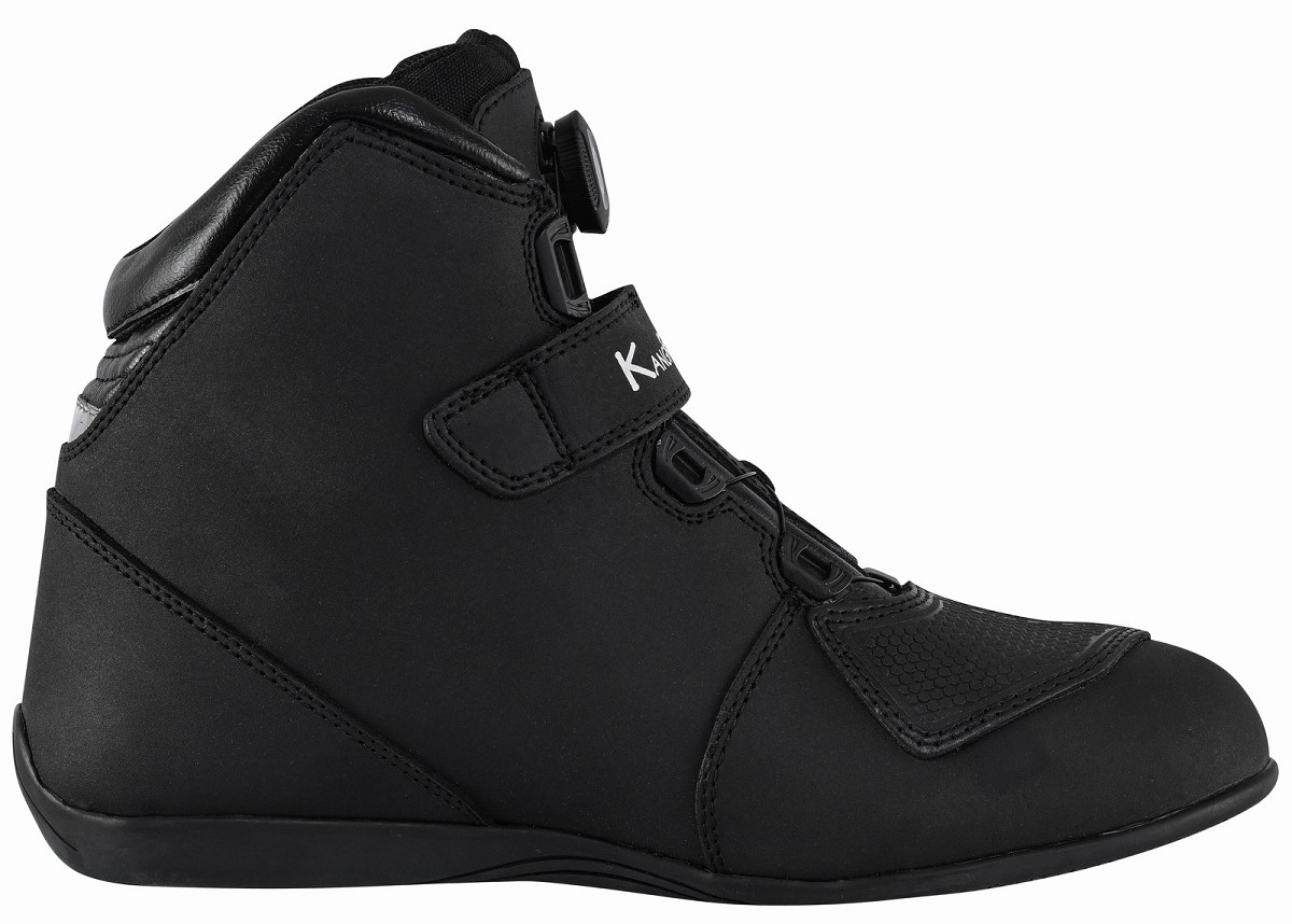 ZAPATILLAS DE MOTO IMPERMEABLES Y TRANSPIRABLES CON HOMOLOGACIÓN CE Y EPI ZAPATILLAS DE MOTO IMPERMEABLES Y TRANSPIRABLES CON HOMOLOGACIÓN CE Y EPI